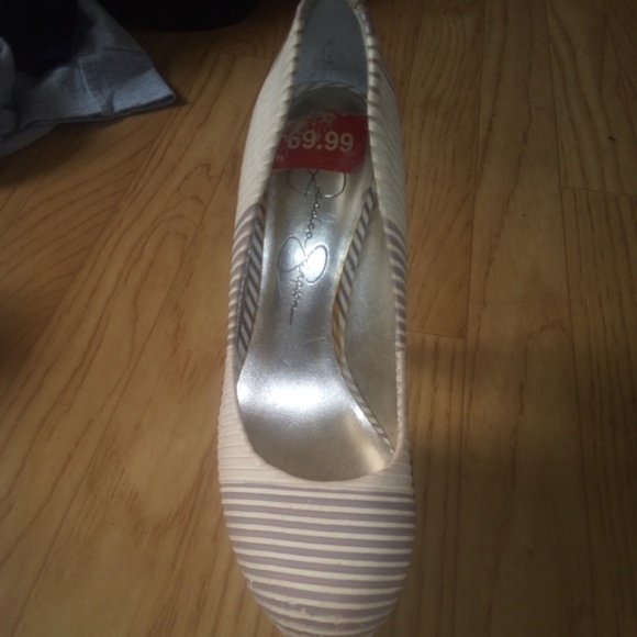 Shoes - Picture 2 of 3